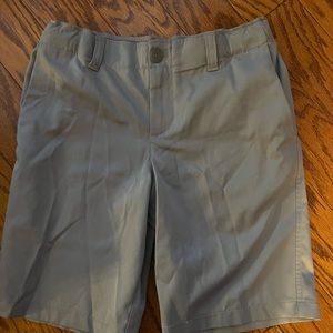 Under Armour boys golf shorts